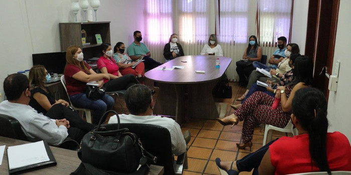 Secretários de Valença se reúnem para discutir pontos do decreto municipal