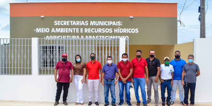 Prefeito Genival Bezerra inaugura sede da SMARH e SMA