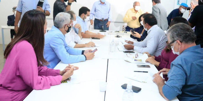 Bancada do PI repercute mudança na Saúde: o desafio é a vacinação