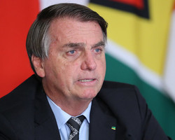 Bolsonaro entregará em mãos ao Congresso MP do Auxílio Emergencial
