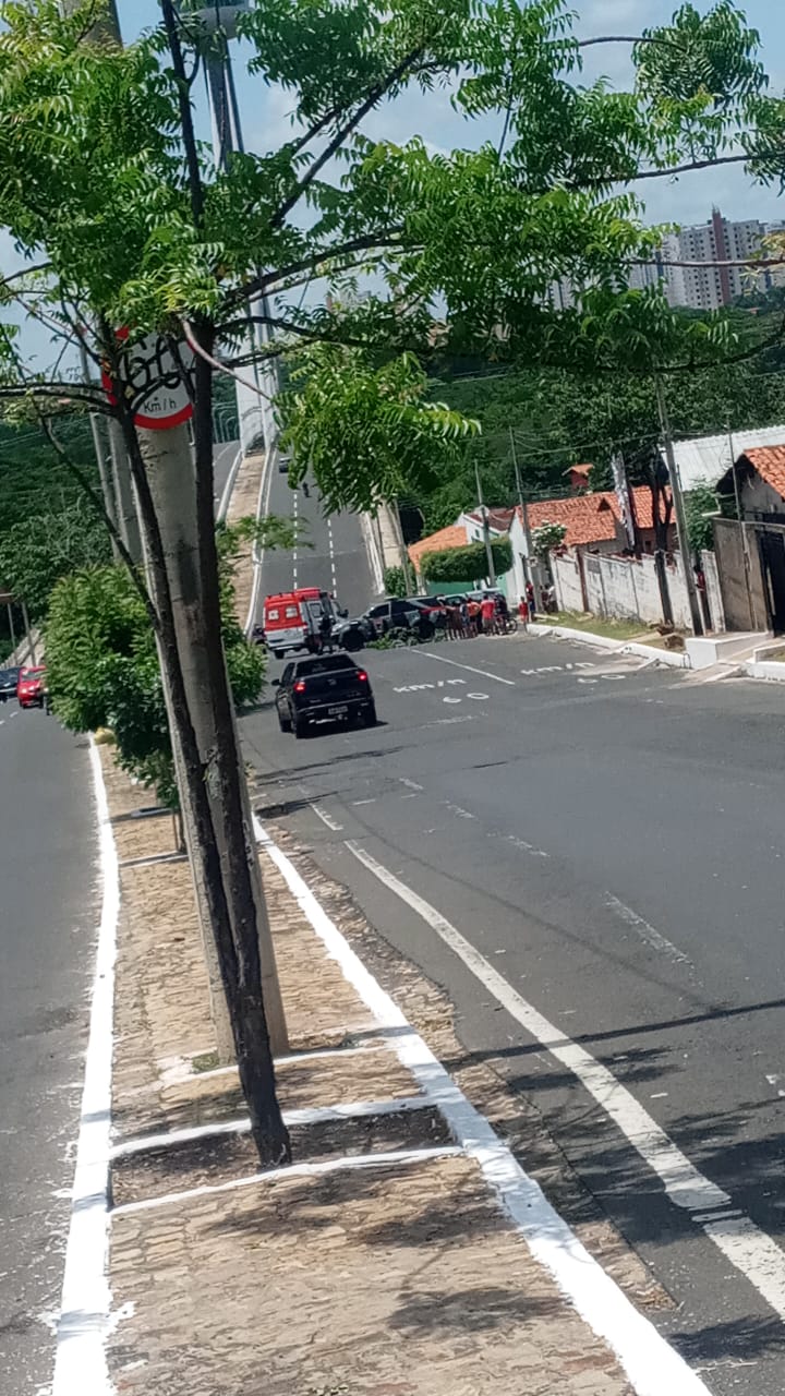 Trecho ficou parcialmente interditado | FOTO: Reprodução 