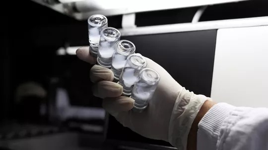 China considera misturar vacinas para aumentar eficácia - Foto: Reprodução