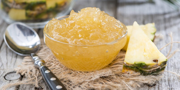 Uma sobremesa de abacaxi fácil de fazer e deliciosa
