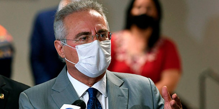Renan Calheiros diz que Flávio Bolsonaro vai além do negacionismo