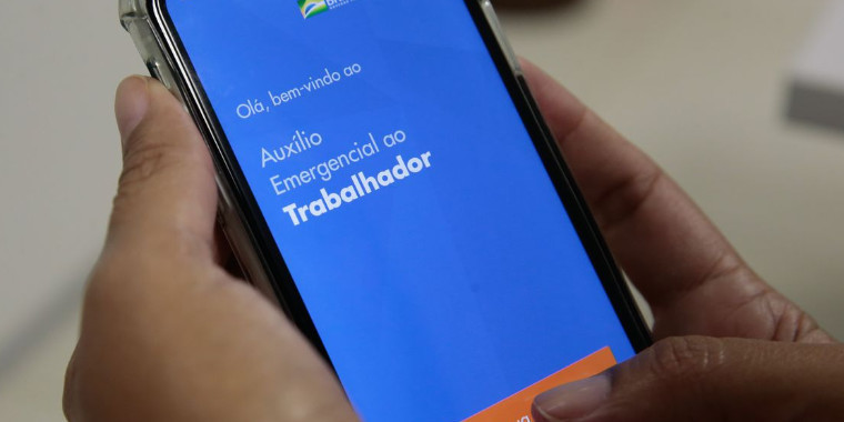 Veja os valores e o cronograma do novo auxílio emergencial