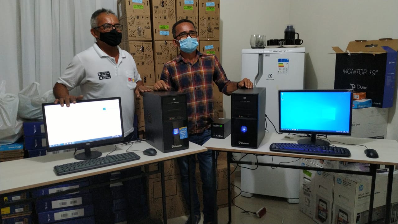 Equipamentos de informáticas entregues a secretaria de saúde de Pimenteiras