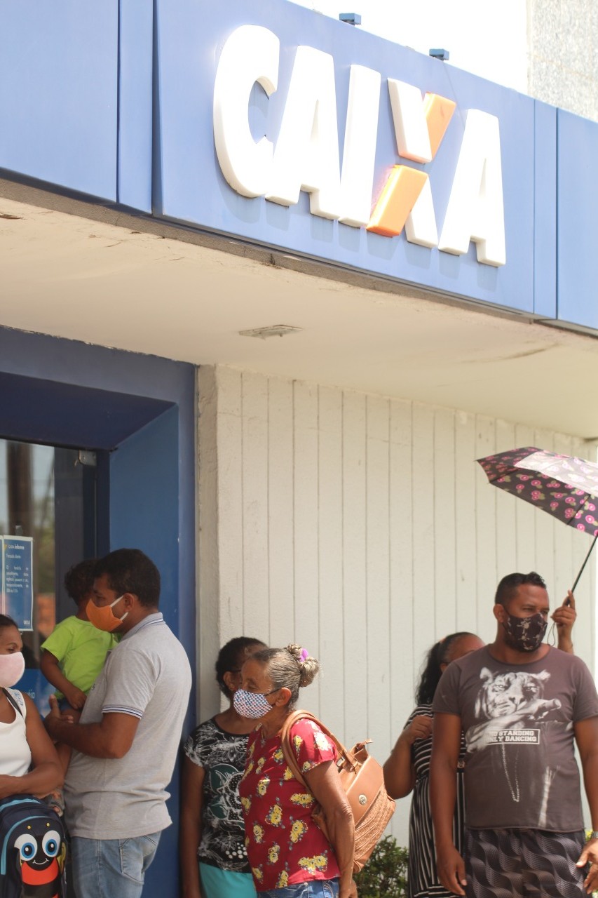 Pagamento do auxílio emergencial. Crédito: José Alves Filho.