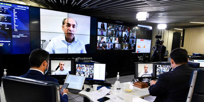 Marcelo Castro pressiona Congresso pra derrubar veto do orçamento