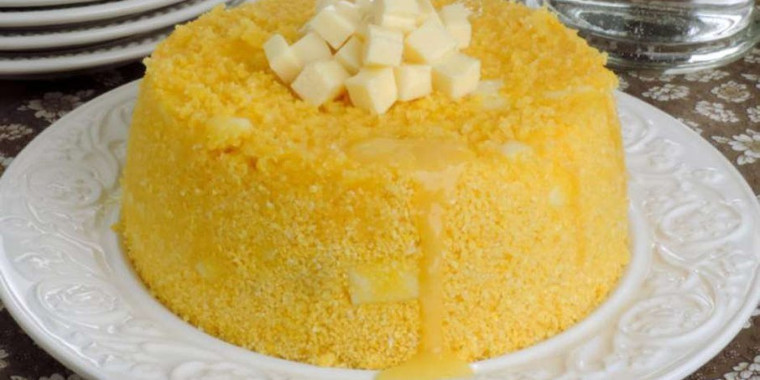 Cuscuz nordestino com queijo coalho pronto em 20 minutos