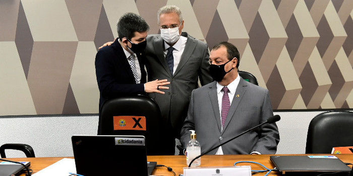 Renan Calheiros diz que CPI pode pedir prisão de Onyx Lorenzoni