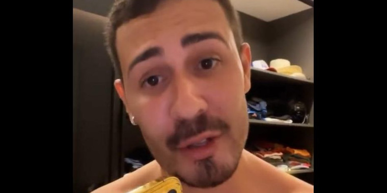 Carlinhos Maia dá detalhes sobre iPhone de ouro e mostra item em podcast