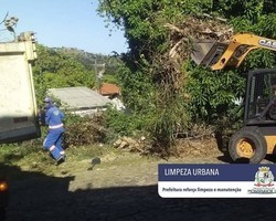 Prefeitura de Monsenhor Gil fazendo reforço na limpeza pública