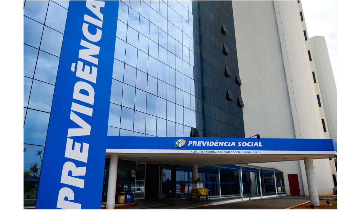 Desde 30 de junho, o Instituto Nacional do Seguro Social (INSS) começou a enviar cartas para segurados que não realizam perícia médica - Foto: Agência Brasil
