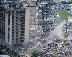 EUA concluem toda demolição de edifício que desabou na Flórida