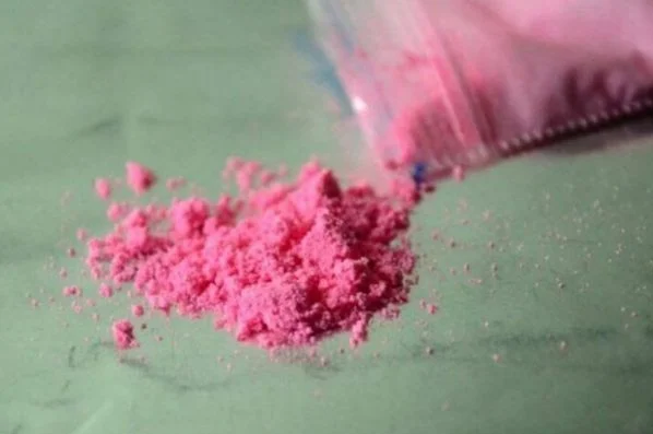 Cocaína rosa é consumida por usuários de elevado poder aquisitivo. (Foto: Reprodução)