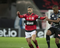 Ceará e Flamengo empatam após jogo equilibrado no Castelão