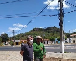 Prefeito João Luiz faz vistoria a obra em finalização em Monsenhor Gil