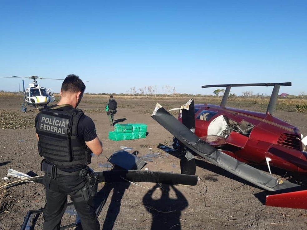 Helicóptero caiu com quase 300 kg de cocaina no Pantanal 