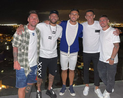  Messi no PSG? Argentino apareceu em foto com jogadores do clube francês