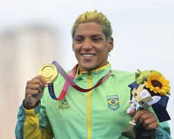 Brasil encerra as Olimpíadas com 21 medalhas, na melhor posição da história
