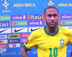 Neymar: “Não sei mais o que faço com essa camisa para a galera respeitar”
