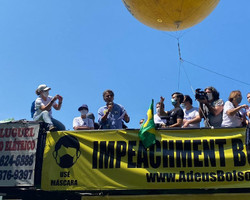 Cidades brasileiras realizam protestos contra Governo Federal 