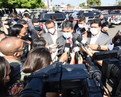Wellington Dias entrega viaturas para forças policiais do Piauí