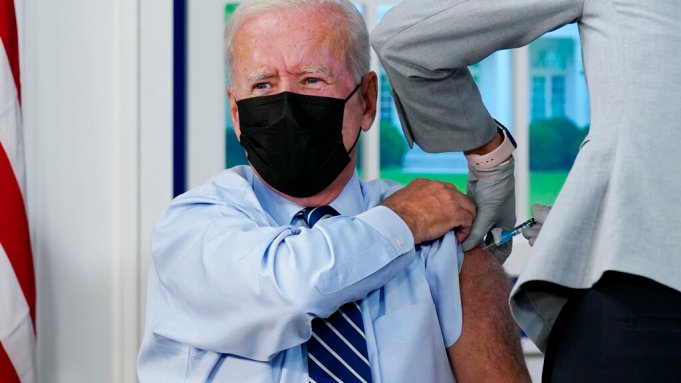 Joe Biden recebe dose reforço da vacina contra a Covid-19: "salvar vidas"