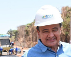 Pé na estrada: W.Dias inaugura obras em quatro municípios da região norte