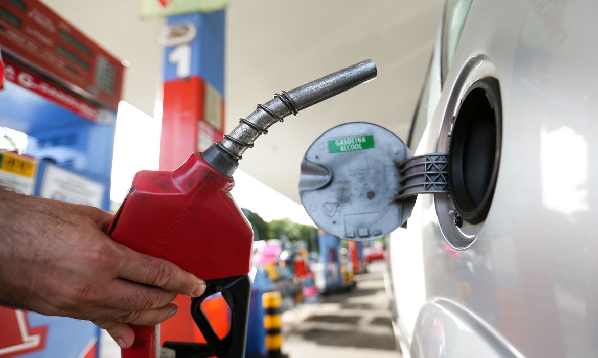 Combustível puxou inflação (Marcelo Camargo/Agência Brasil)