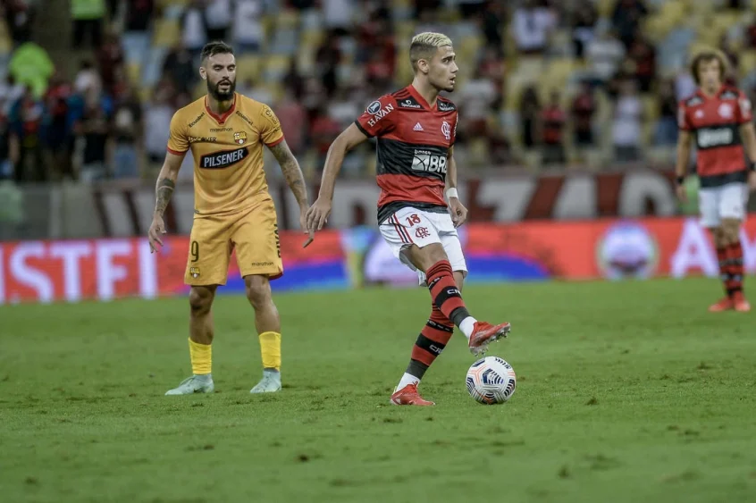 Andreas está emprestado ao Flamengo pelo Manchester United (Foto: Marcelo Cortes/Flamengo)