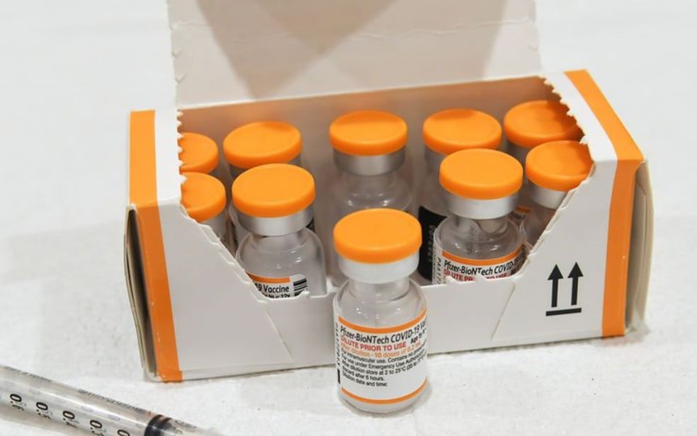 Frascos da vacina da Pfizer em versão pediátrica  - Foto: Reprodução