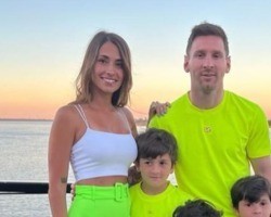 Messi e outros três jogadores do PSG são diagnosticados com Covid-19