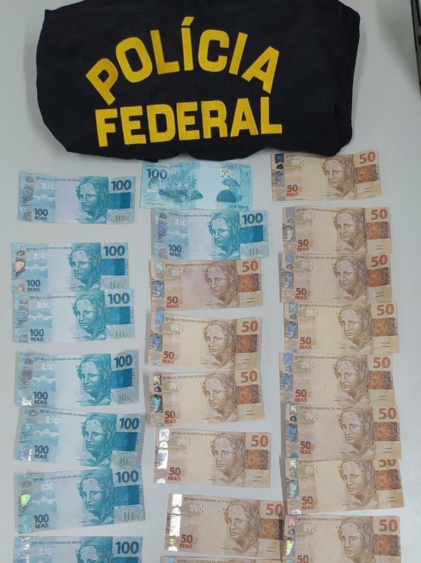 BC calcula apreensão de mais de R$ 1 milhão em cédulas falsas no Piauí (Foto: Divulgação/ PRF)