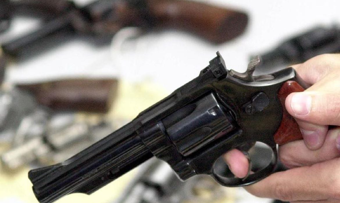 Resolução detalha avaliação psicológica para porte de arma no Brasil - Foto: Agência Brasil