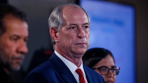 Ciro parabeniza Lula por vitória sobre Bolsonaro: ‘Dever democrático'