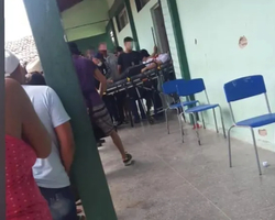 Aluno atira e fere 3 estudantes  na cabeça em escola pública no Ceará