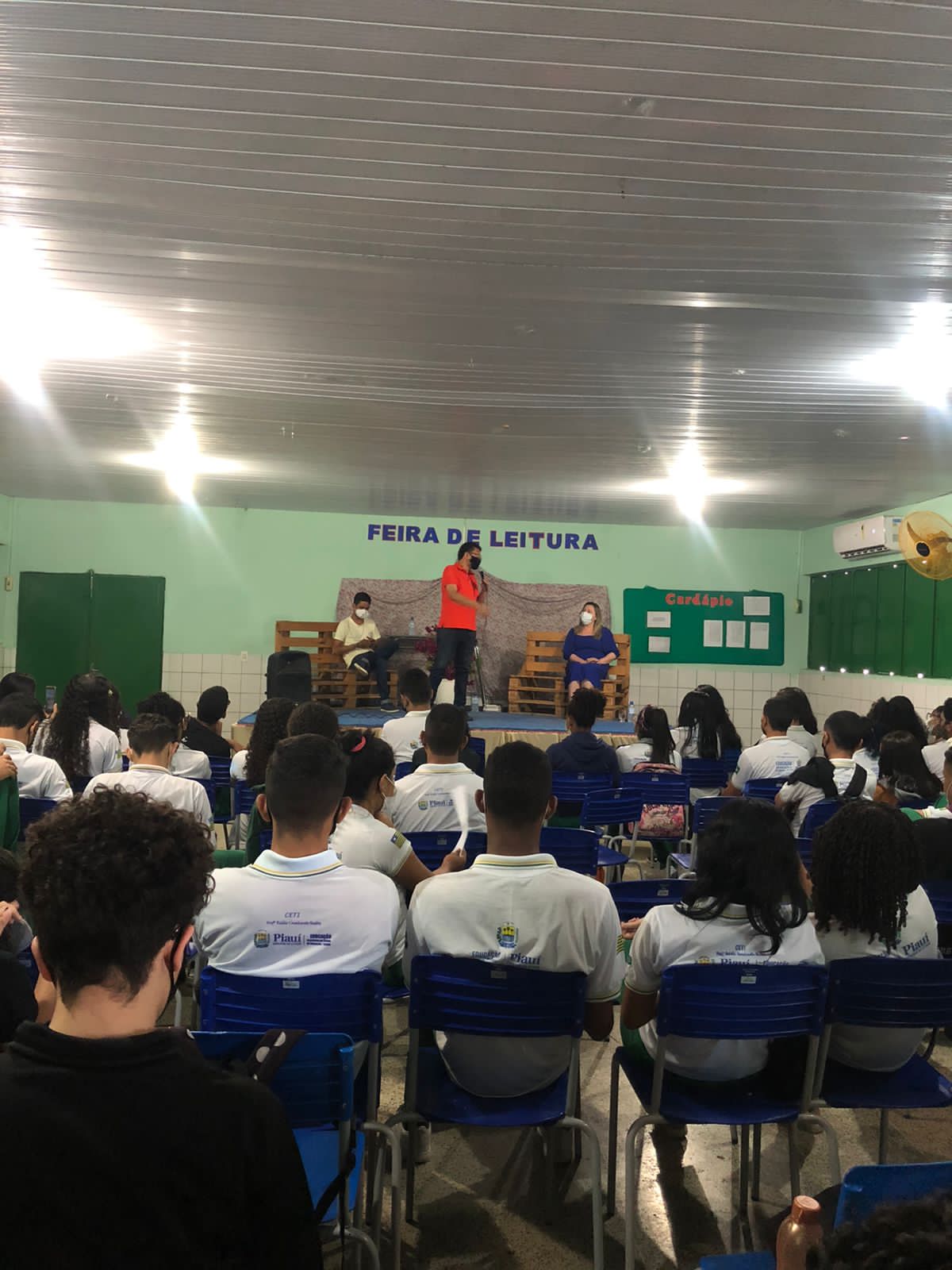 Feira de leitura no Raldir Cavalcante (Divulgação)