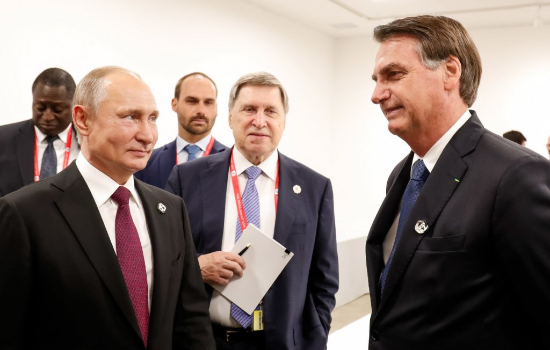 Bolsonaro viaja para Russia nesta segunda em meio a tensão entre países