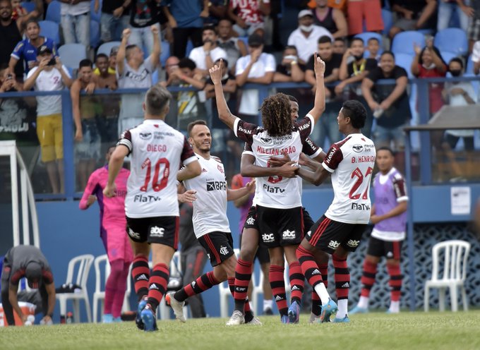 Flamengo vence Madureira de virada e assume liderança no Carioca- Foto: GloboEsporte