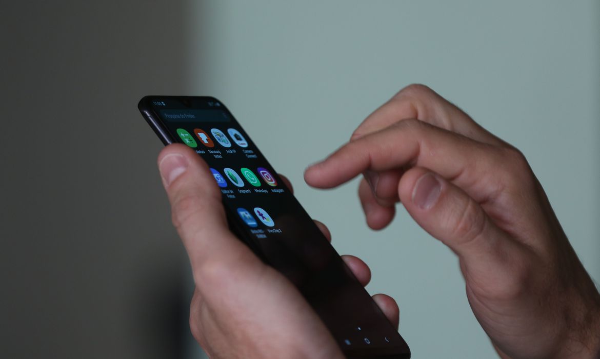 Empresas de telemarketing têm prefixo obrigatório a partir desta quinta, 10 - Foto: Tânia Rêgo/Agência Brasil