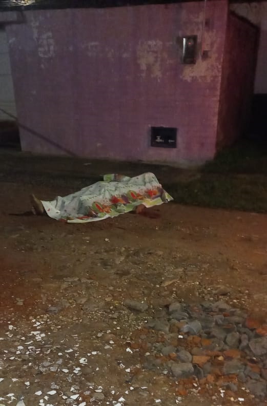 Vinícius foi atingido com um tiro e veio a óbito ainda no local - Foto: Reprodução