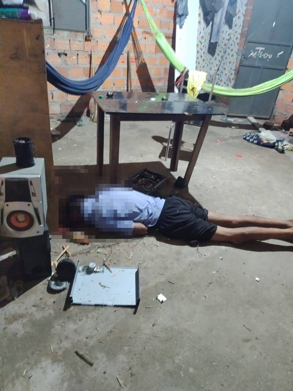 Homem é morto com pauladas na cabeça em casa na zona Sudeste de Teresina (Foto: Reprodução/ WhatsApp)