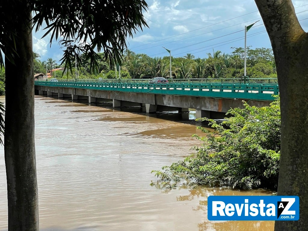 Nível do Rio Longá, em Esperantina subiu bastante com as fortes chuvas | FOTO: Kléber Oliveira/RevistaAZ 