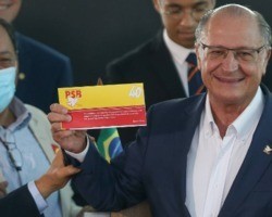 Geraldo Alckmin se filia ao PSB e fica mais próximo de ser vice de Lula