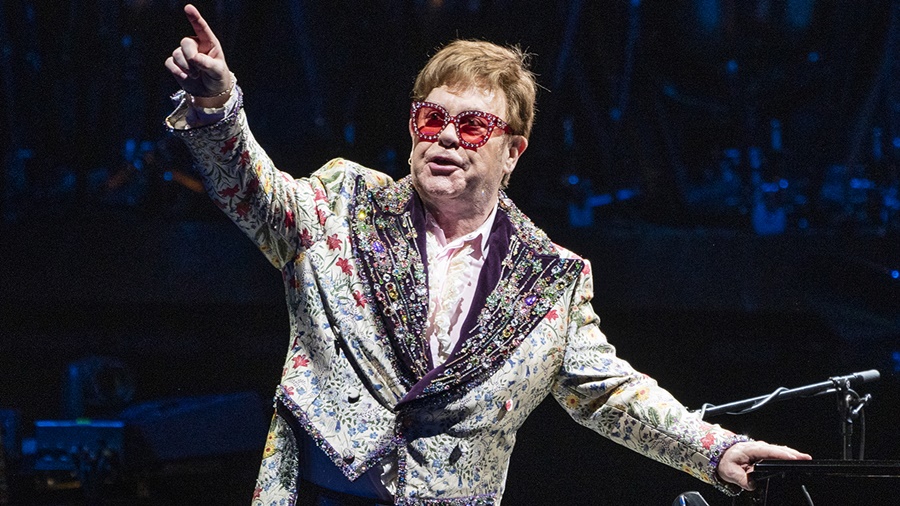 Elton John faz 75 anos e quem ganha o presente são seus fãs - Foto: Reprodução