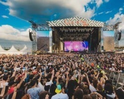 Lollapalooza 2022: veja horários dos shows e divisão dos palcos