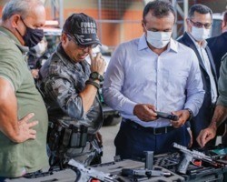 PM e Civil recebem motos e armas para policiamento e defesa individual