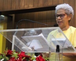 Regina Sousa recebe faixa de governadora das mãos de Wellington Dias
