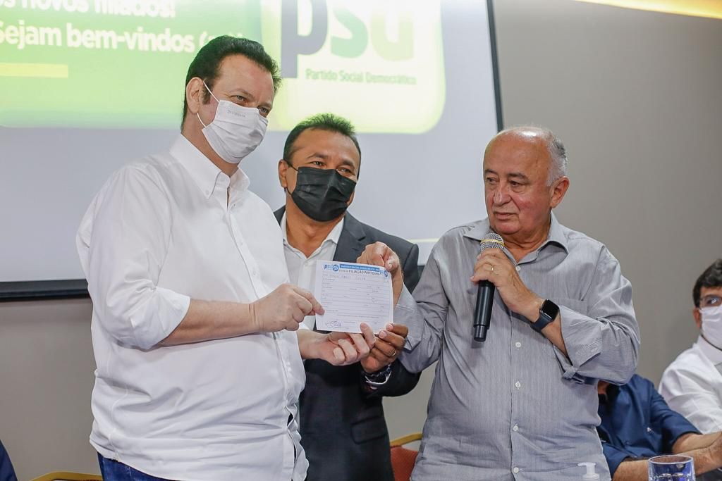 Kassab, Fábio Abreu e Júlio César na filiação de Abreu ao PSD